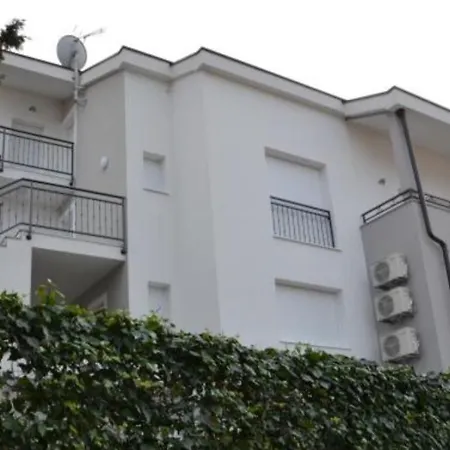 Tony Apartment *