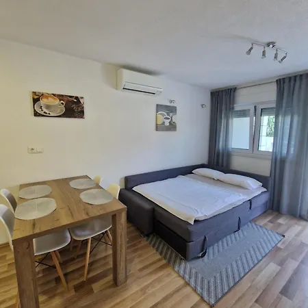Apartment Tony