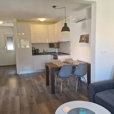 Apartment Tony