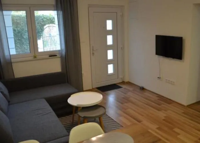 Tony شقة تروغير